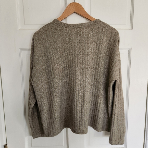 Rylee + Cru Women's Ribbed Top - Picture 4 of 6